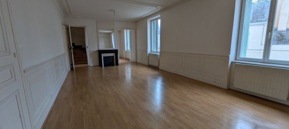 3 chambres Duplex à Châteaudun, France No. 223311 2