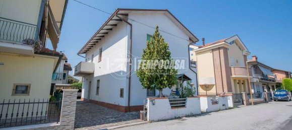 4 غرف نوم فيلا في Cesena, Italy رقم 378585 42