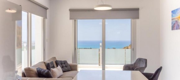 3 bedrooms Villa in Paphos, Cyprus No. 96087 4