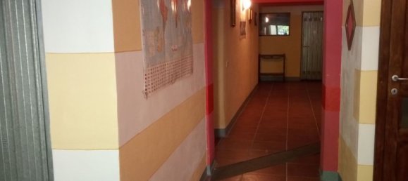 4-salle Appartement à Pistoia, Italy No. 256065 8