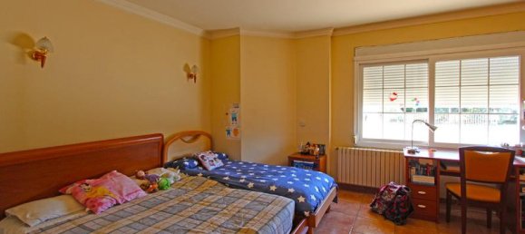 5 bedrooms Villa in Santa Ponsa, Spain No. 14208 4