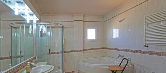 5 bedrooms Villa in Santa Ponsa, Spain No. 14208 7