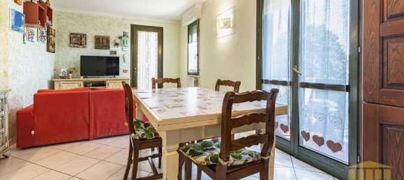 Квартира с 2 спальнями в Кальчиная, Италия № 351997 5