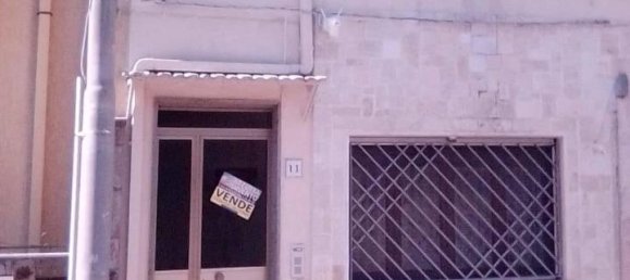 7 rooms Apartment in Torricella, Italy No. 25750 2