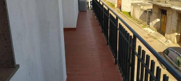 7 rooms Apartment in Torricella, Italy No. 25750 4