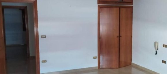 7 rooms Apartment in Torricella, Italy No. 25750 13