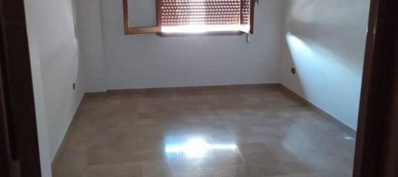 7 rooms Apartment in Torricella, Italy No. 25750 11