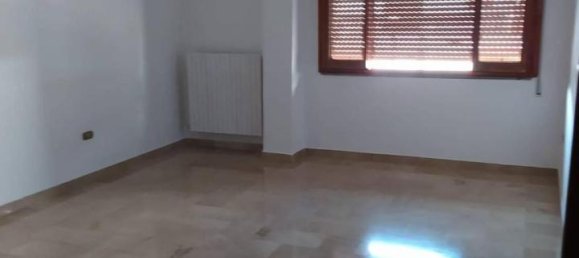 7 rooms Apartment in Torricella, Italy No. 25750 14