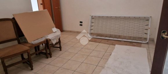 Casa de 3 dormitorios en Montesarchio, Italy No. 273355 9