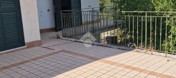 Casa de 3 dormitorios en Montesarchio, Italy No. 273355 6