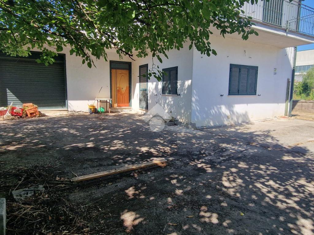 Casa de 3 dormitorios en Montesarchio, Italy No. 273355