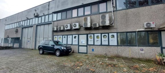 Entrepôt à Ozzero, Italy 559m² No. 379199 2