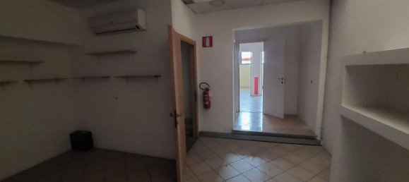 Entrepôt à Ozzero, Italy 559m² No. 379199 12