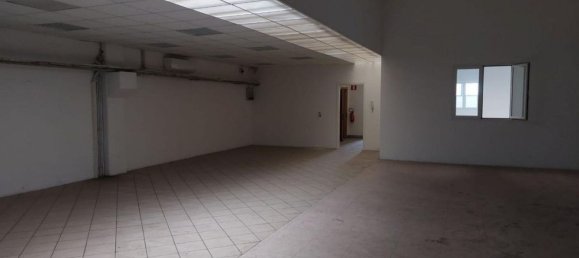 Entrepôt à Ozzero, Italy 559m² No. 379199 8