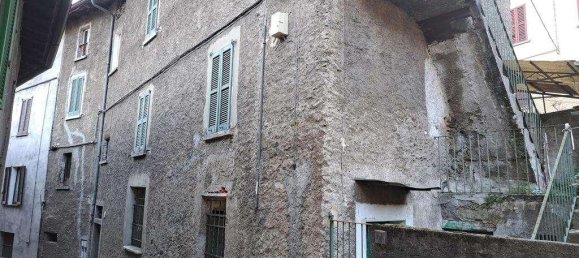 Квартира с 5 комнатами в Донго, Италия № 123393 4