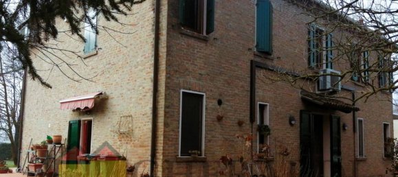 7 rooms House in Ferrara, Italy No. 162744 22