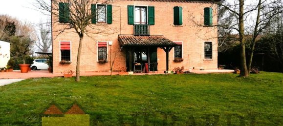 7 rooms House in Ferrara, Italy No. 162744 16