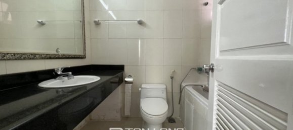 3 bedrooms Apartment in Tay Ho, Vietnam No. 533 15