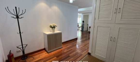 3 bedrooms Apartment in Tay Ho, Vietnam No. 533 19