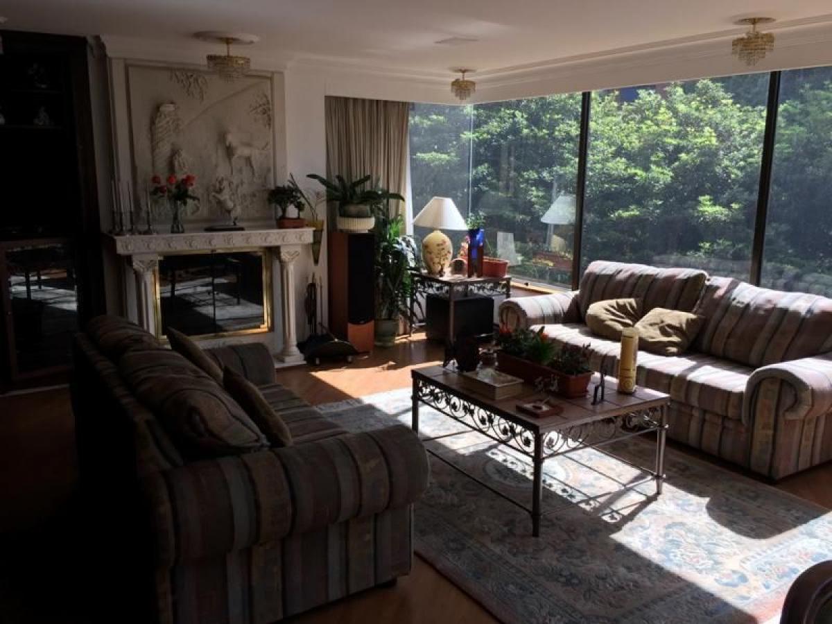 Casa de 3 dormitorios en Bogotá, Colombia No. 11657