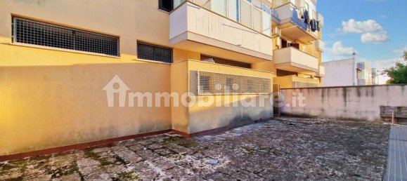 Gewerbliche Immobilie in San Pietro in Lama, Italy 120m², Nr. 313497 4