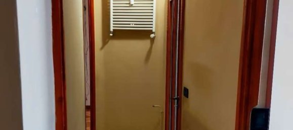 2 bedrooms Apartment in Turin, Italy No. 380305 4