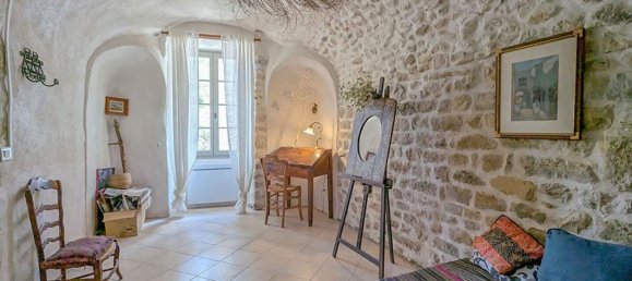 4 bedrooms Castles in Uzes, France No. 349380 2