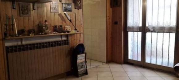 3 rooms Apartment in Limbiate, Italy No. 98449 15