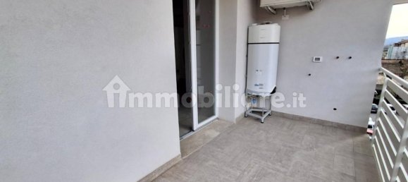 2 bedrooms Apartment in Capraia e Limite, Italy No. 104482 4