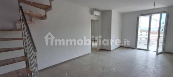 2 bedrooms Apartment in Capraia e Limite, Italy No. 104482 2