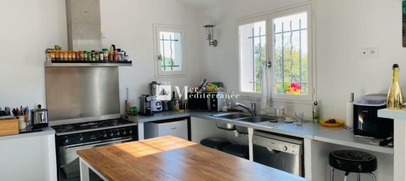 Villa de 5 dormitorios en Grimaud, France No. 198916 7