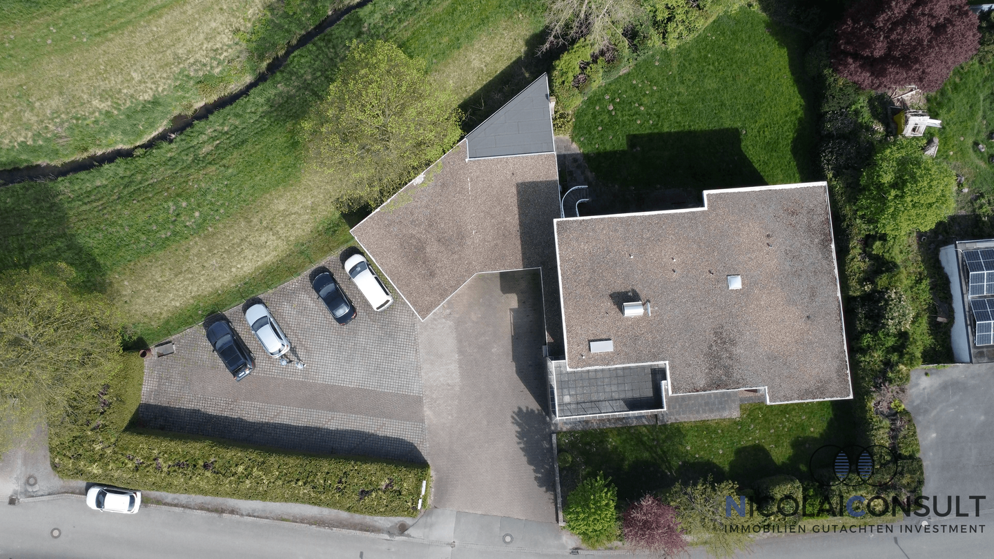 Здание с 2 спальнями в Херфорд, Германия № 250910