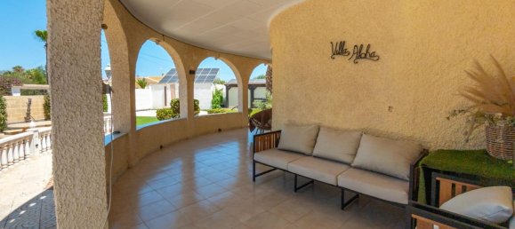 4 bedrooms House in Torrevieja, Spain No. 188405 7