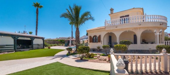 4 bedrooms House in Torrevieja, Spain No. 188405 6