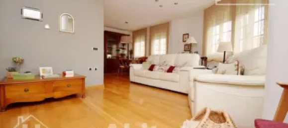4 bedrooms Townhouse in Vila-real, Spain No. 132793 2