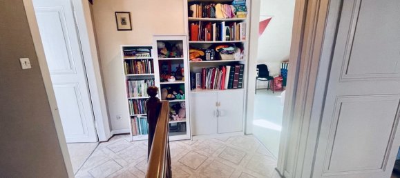 Casa de 3 dormitorios en Schiltigheim, France No. 246319 13