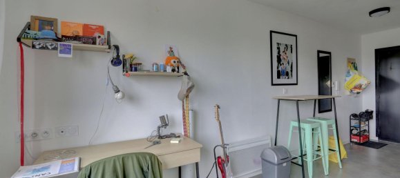 Studio in Tours, France No. 247584 3