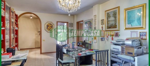 Квартира с 2 спальнями в Варесе, Италия № 299783 5