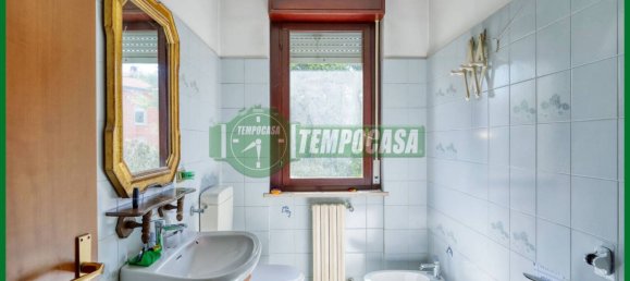 Квартира с 2 спальнями в Варесе, Италия № 299783 11