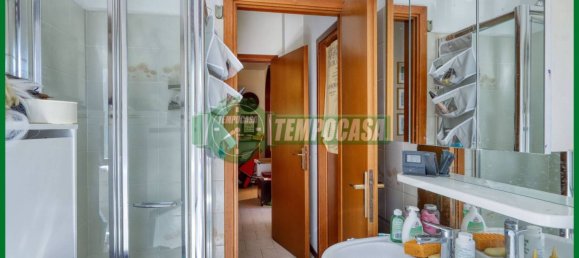 Квартира с 2 спальнями в Варесе, Италия № 299783 8