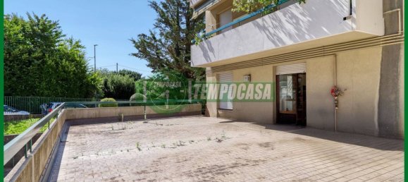 Квартира с 2 спальнями в Варесе, Италия № 299783 21