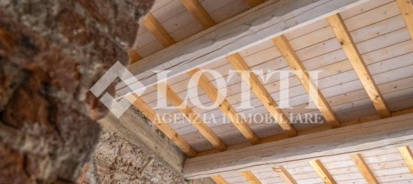 Casa de 3 dormitorios en Cascina, Italy No. 269088 9