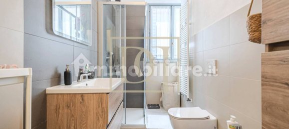 2 bedrooms Apartment in Milan, Italy No. 337964 27