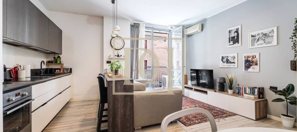 2 bedrooms Apartment in Milan, Italy No. 337964 8