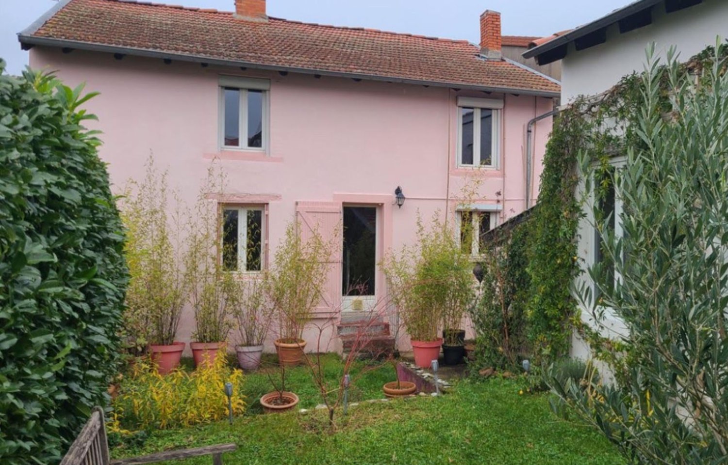 4 bedrooms Townhouse in Amplepuis, France No. 107079