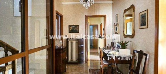 3 bedrooms Villa in Borgo Virgilio, Italy No. 353799 31
