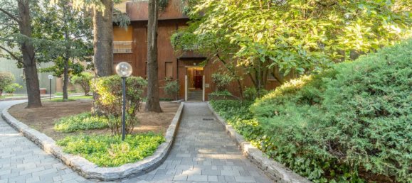 60m² Warehouse in Milan, Italy No. 244492 2