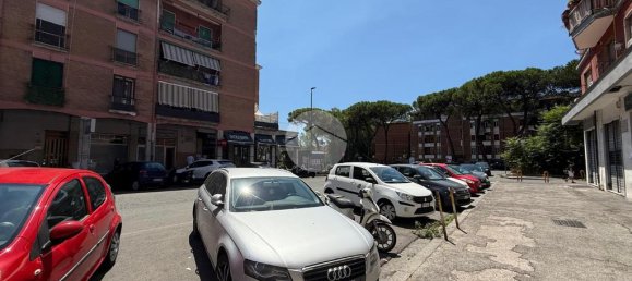 2-Zimmer Gewerbliche Immobilie in Naples, Italy, Nr. 271774 10