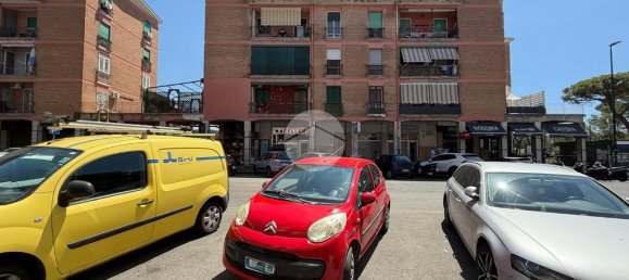 2-Zimmer Gewerbliche Immobilie in Naples, Italy, Nr. 271774 11