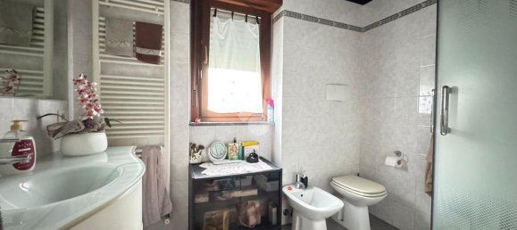 3 chambres Appartement à Calvenzano, Italy No. 380871 17